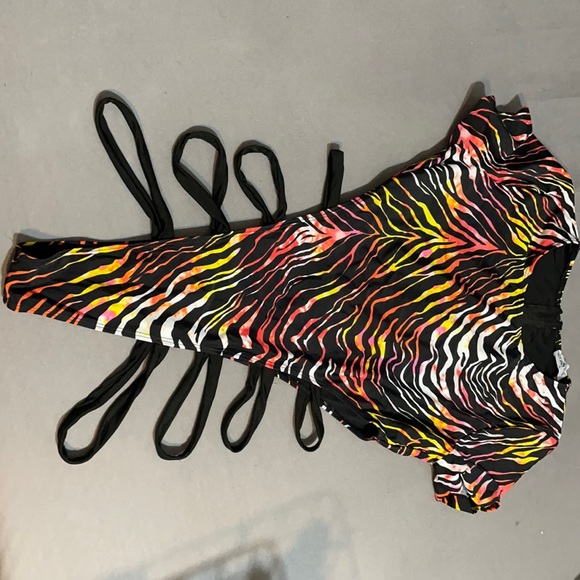 One piece zip up swimsuit - Picture 1 of 4